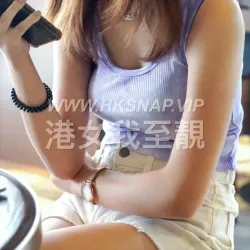 淫賤港女 街拍 走光